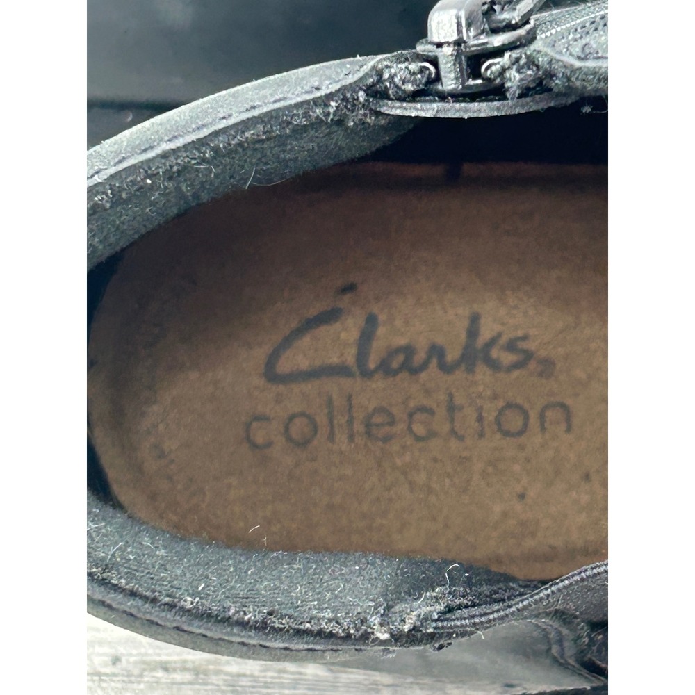 Clarks Collection Women Black Leather Studded Buckle Ankle Boots Sz 8M - Picture 12 of 13